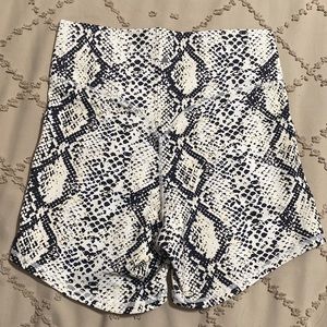 Balance Athletica (vitality) kingdom 2.0 shorts